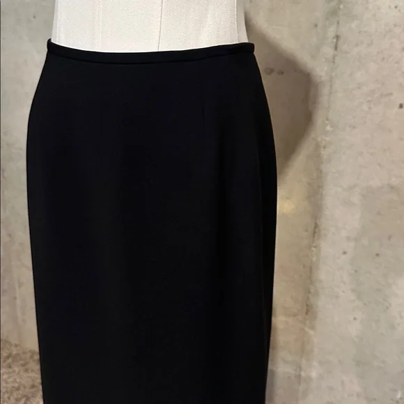 Classic 90s/Y2K Kasper Black Pencil Skirt | Minimalist | Business Chic | Size 8 - Picture 3 of 6